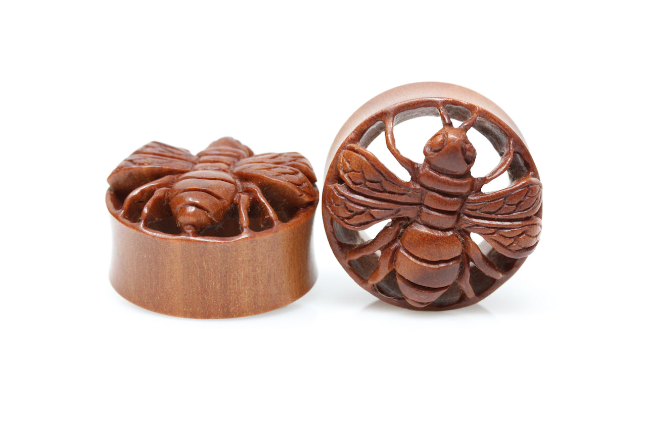 Wooden Bee Plugs Hand-Carved Plugs (Pair) PA160 – Two Feather