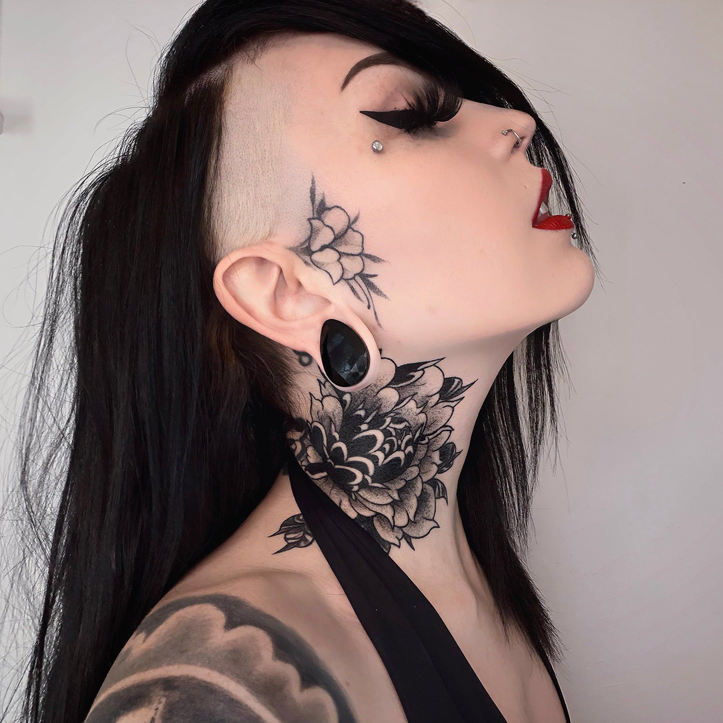 Devil Tears Faceted Cut Teardrop Plugs - (Pair) - PH166