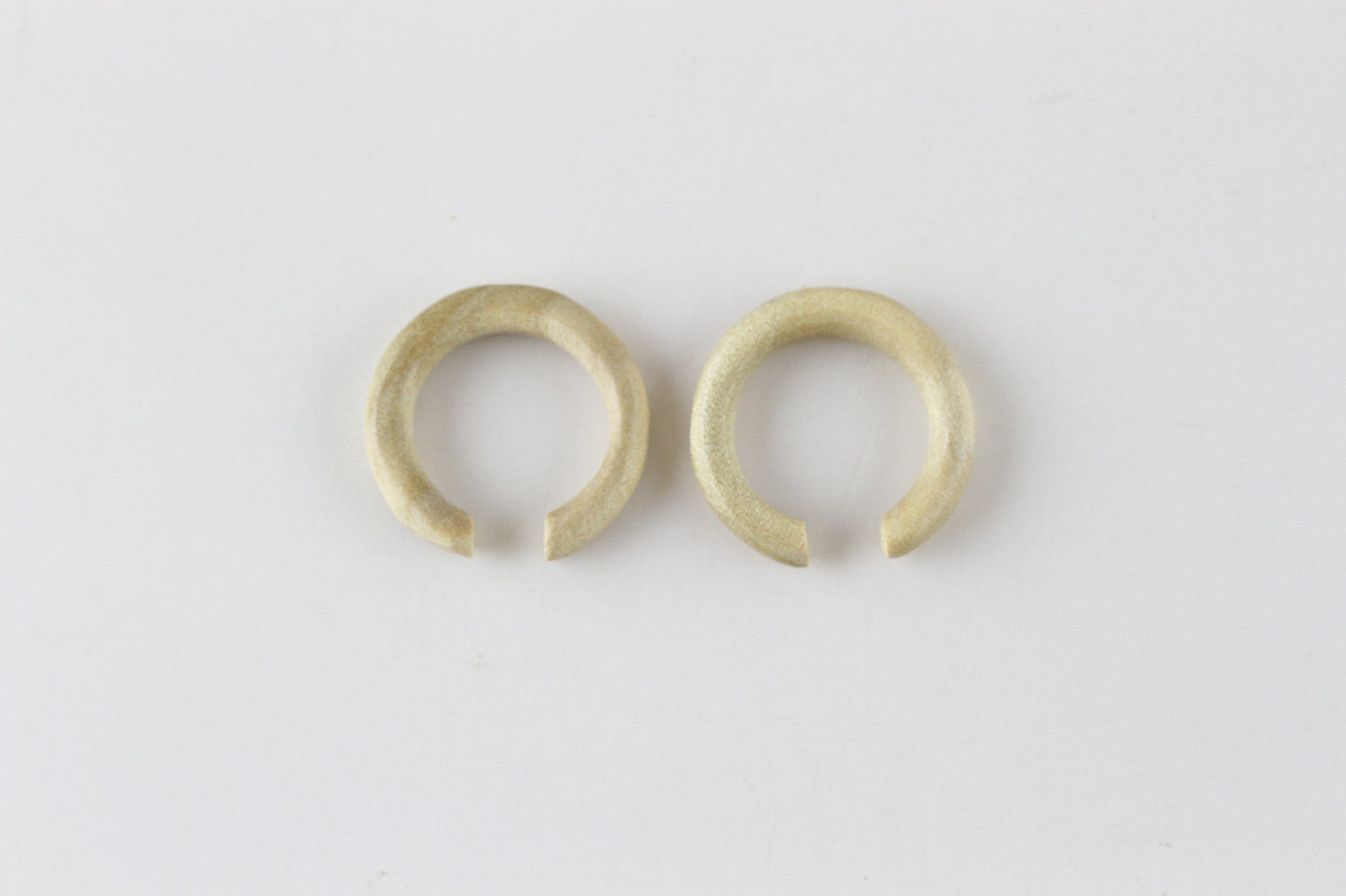 Wood Hoop Hanger Plugs - Pair 4