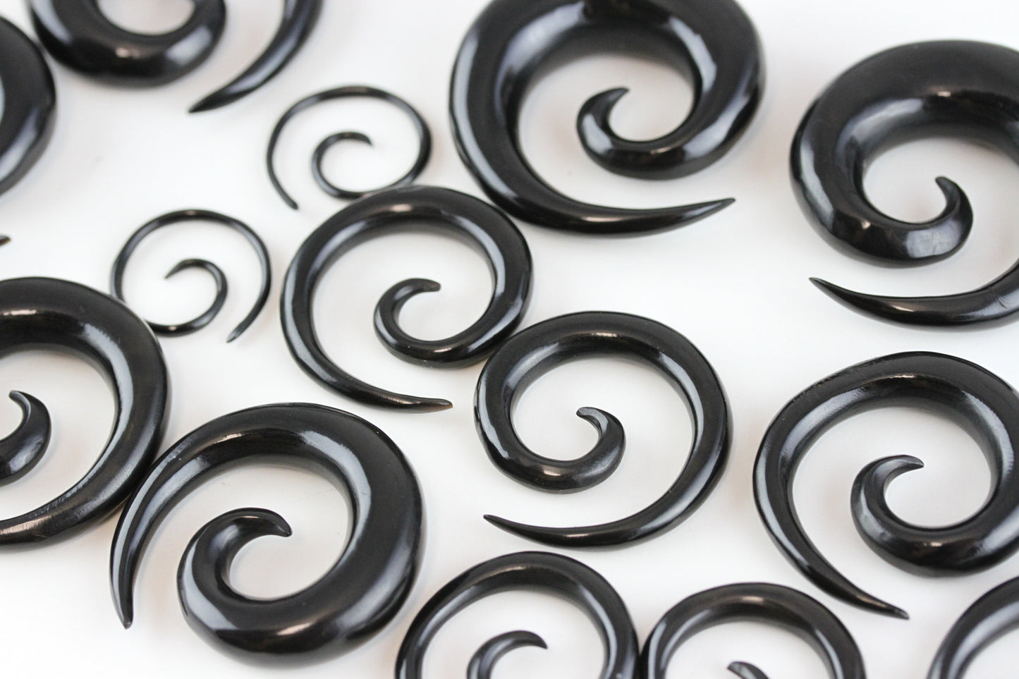 Horn Spiral Hanger Plugs - Group 4