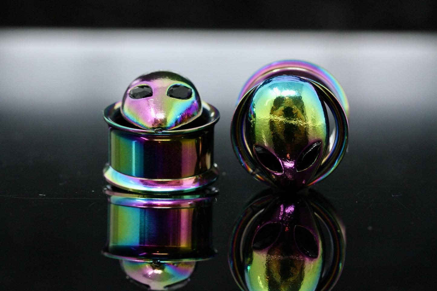 Iridescent Alien Tunnel - Screw on (Pair) - PSS147