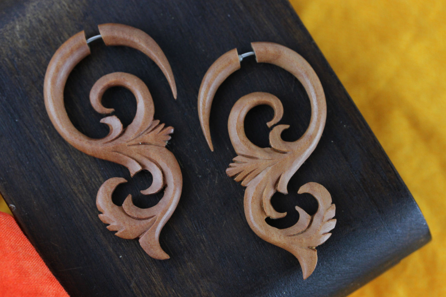 Wood Hanger Plugs - Fake Pair