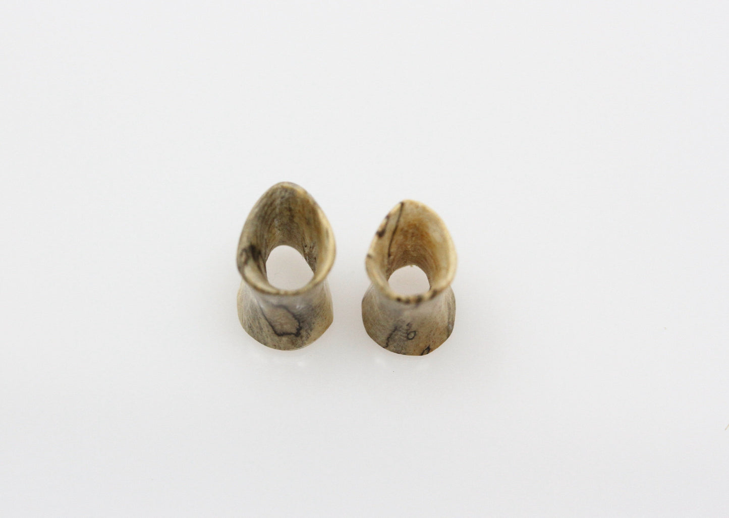 Wood Teardrop Shaped Tunnel Plugs - Pair 3