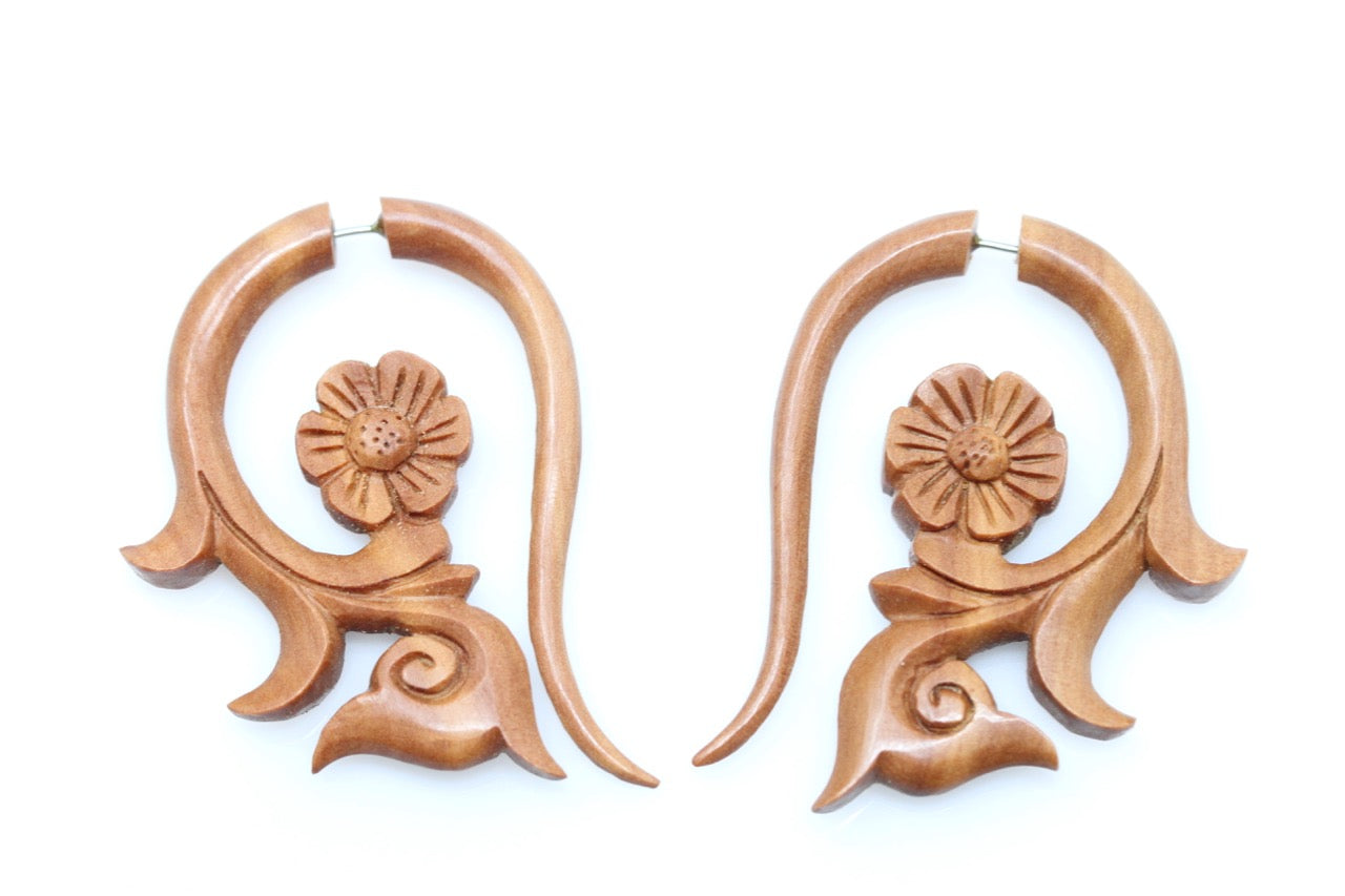 Fake Gauge Forget Me Not Plugs