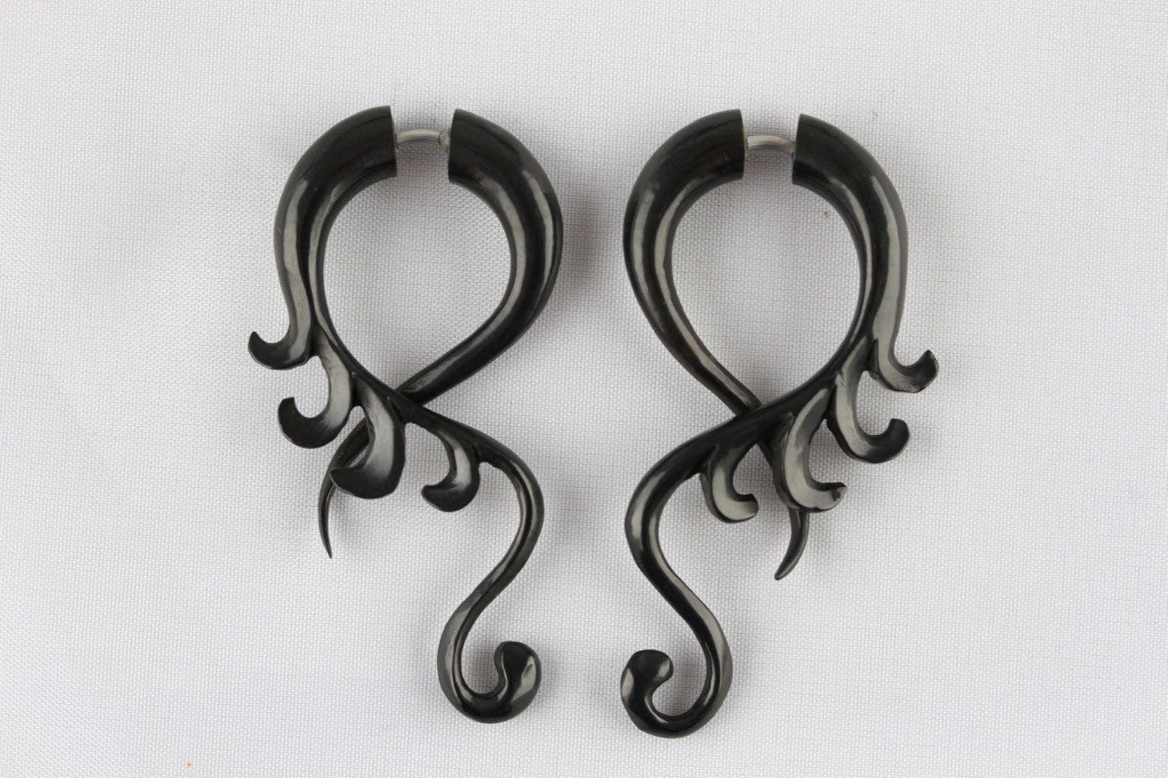 Horn Twist Hanger Plugs - Fake Gauge