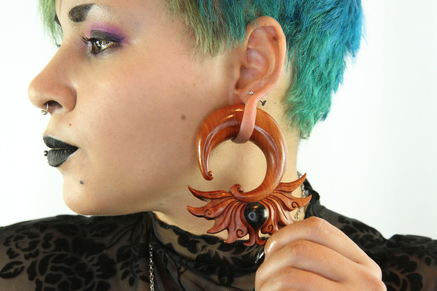 Wood Hanger Plugs - Model 2