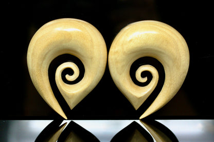 Maori Hangers - Carved Wood (Pair) - E013