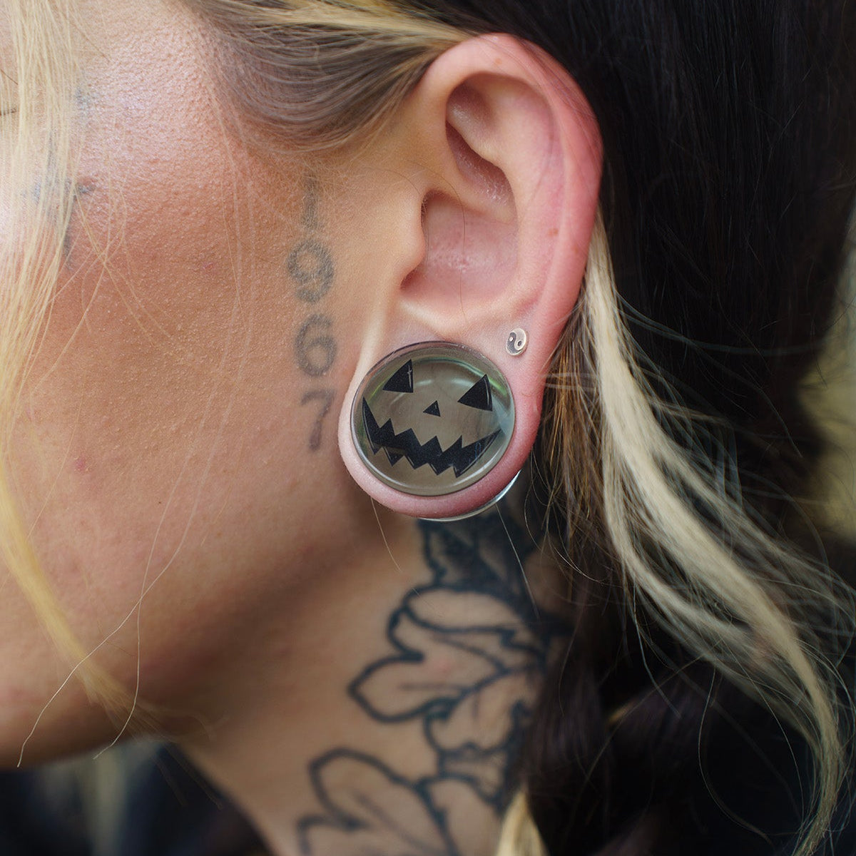Happy Pumpkin Glass Plugs (Pair) - G038