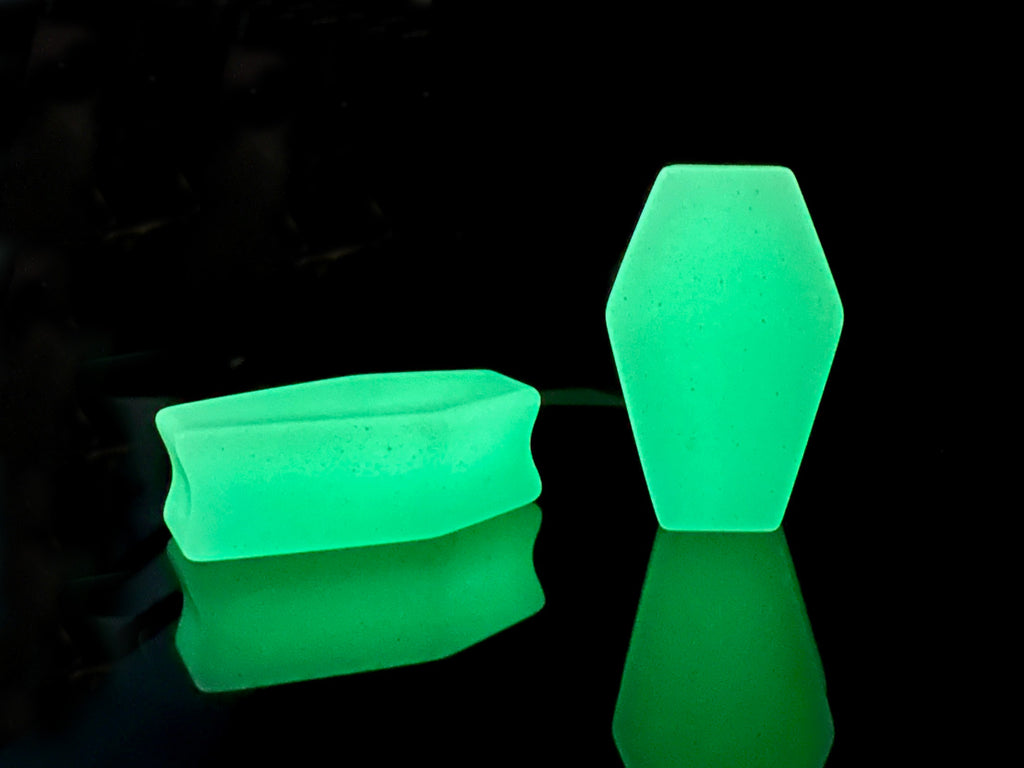 Glow in the dark coffin plugs
