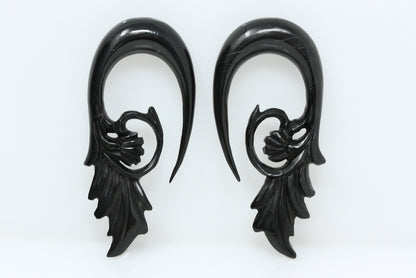 horn hangers for stretched ears