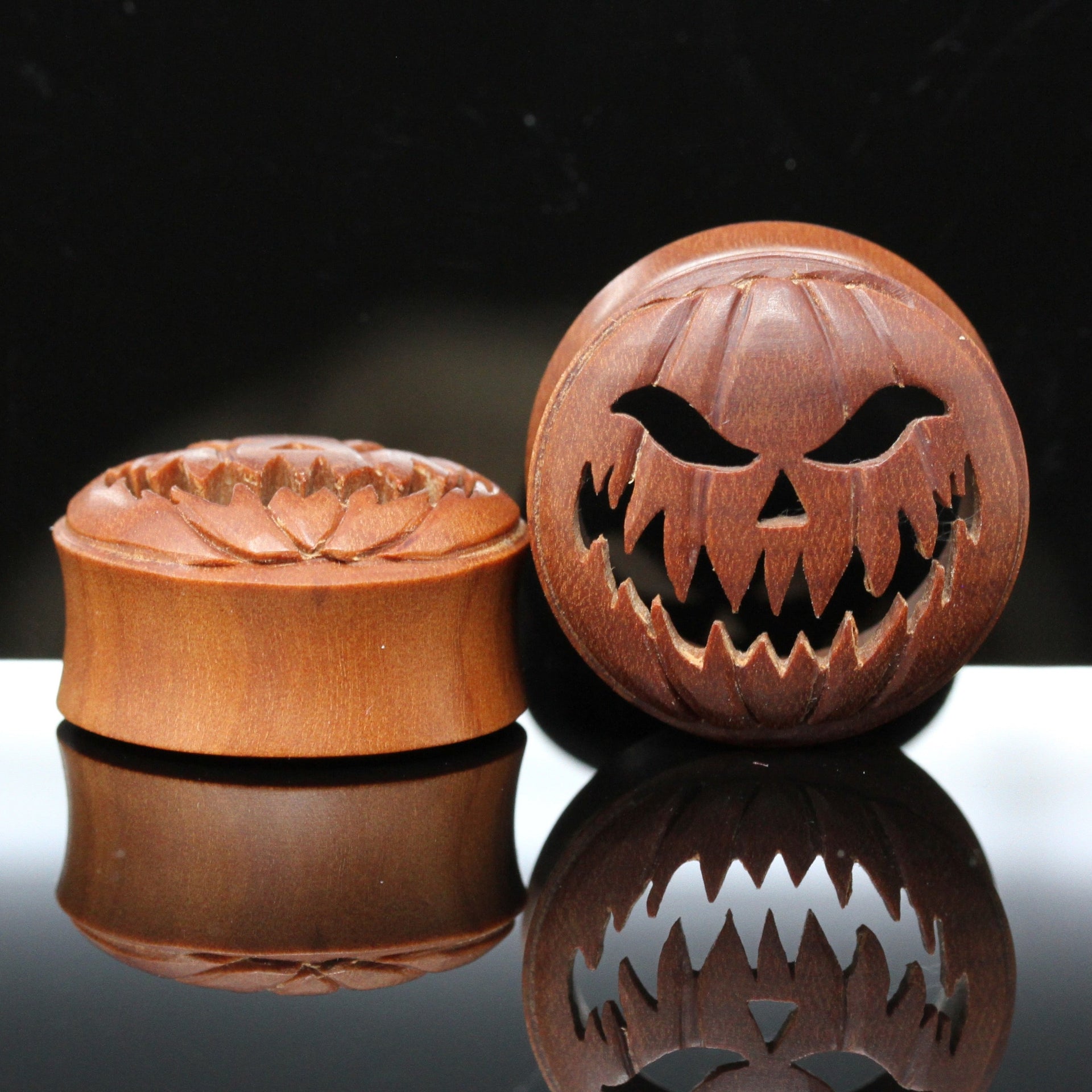 Pumpkin plug gauges