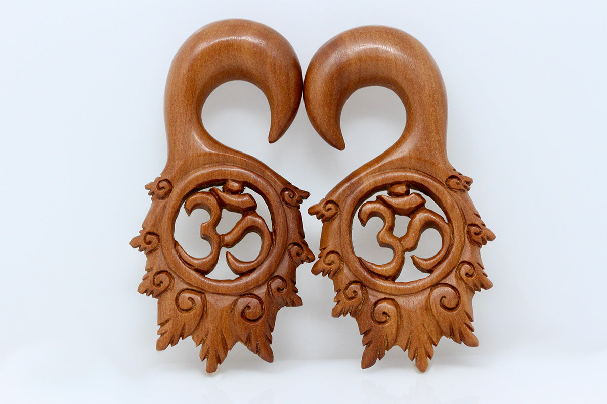 OM Earring Hangers for Stretched Ears - A055