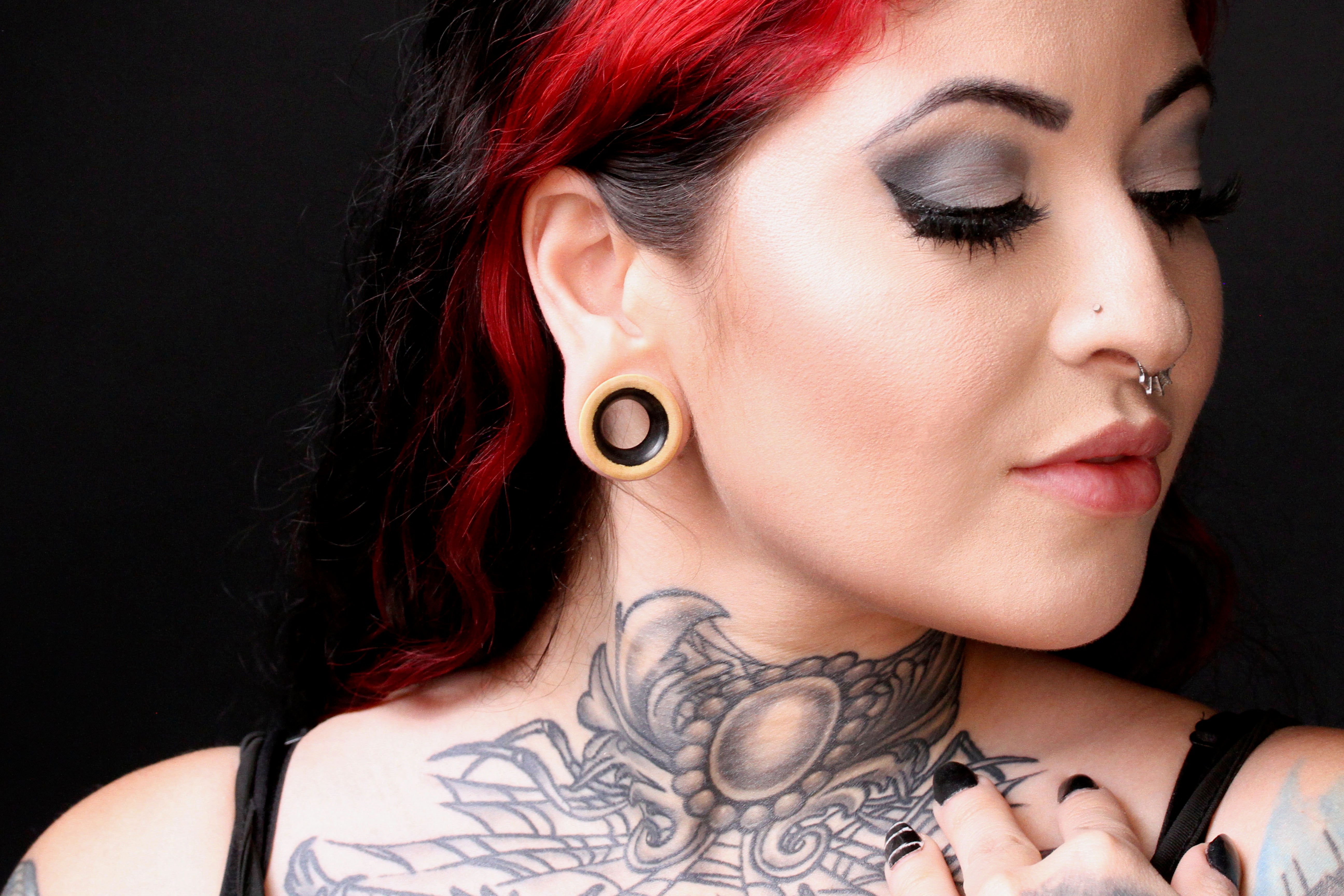 Carved Wood Tunnel Plugs (Pair) - PA26 – Two Feather Plugs