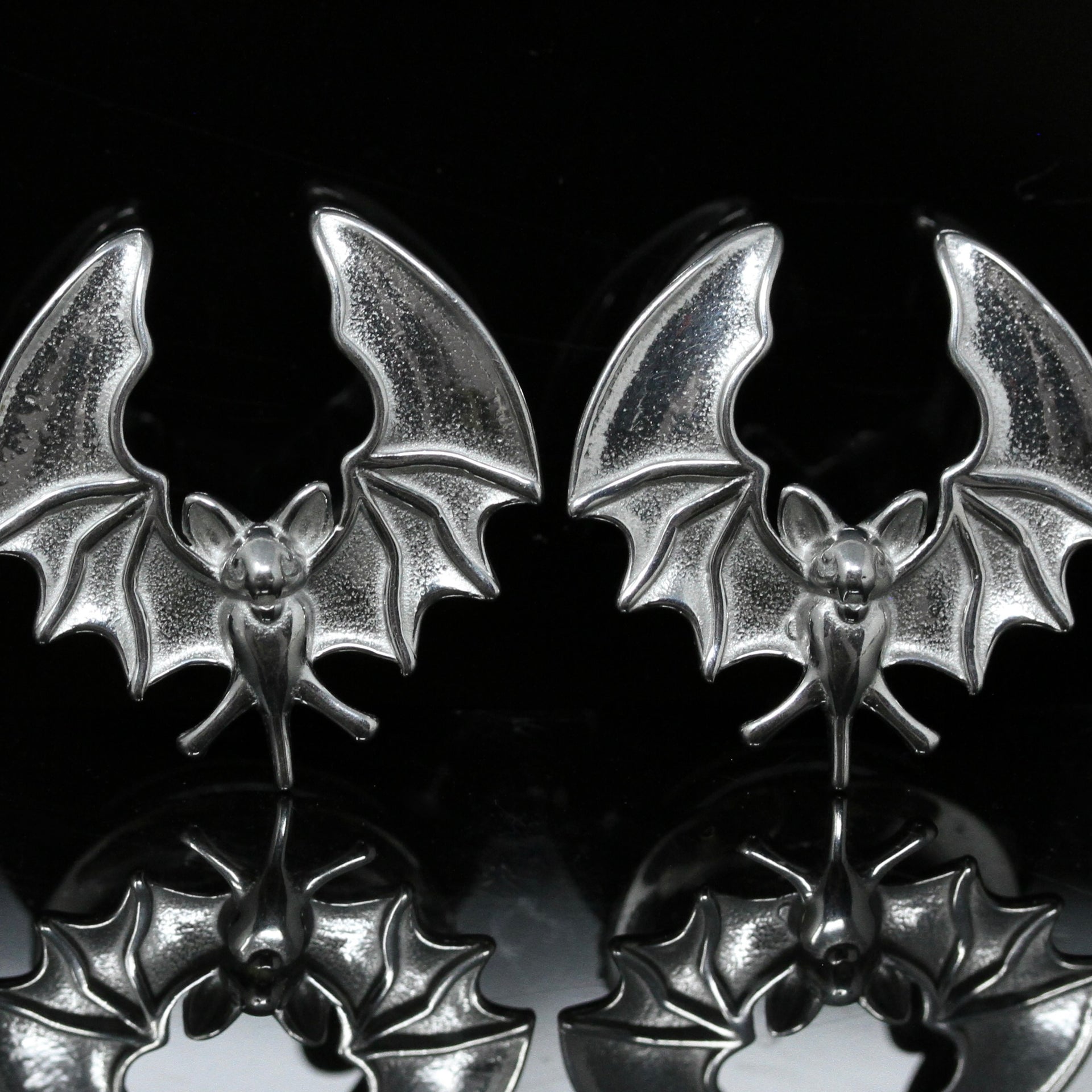 Bat Saddles - Black Steel (Pair) - PSS109