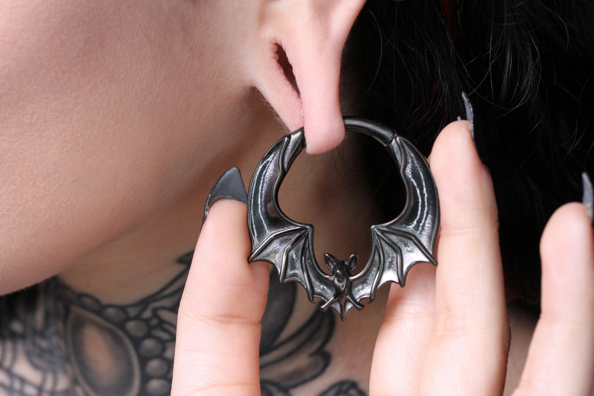 black bat ear weights