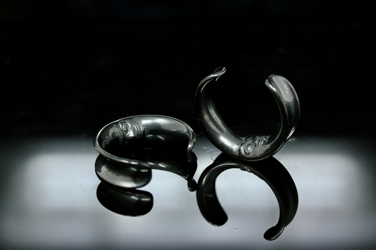 Moon Steel Ear Saddles (Pair) - PSS121