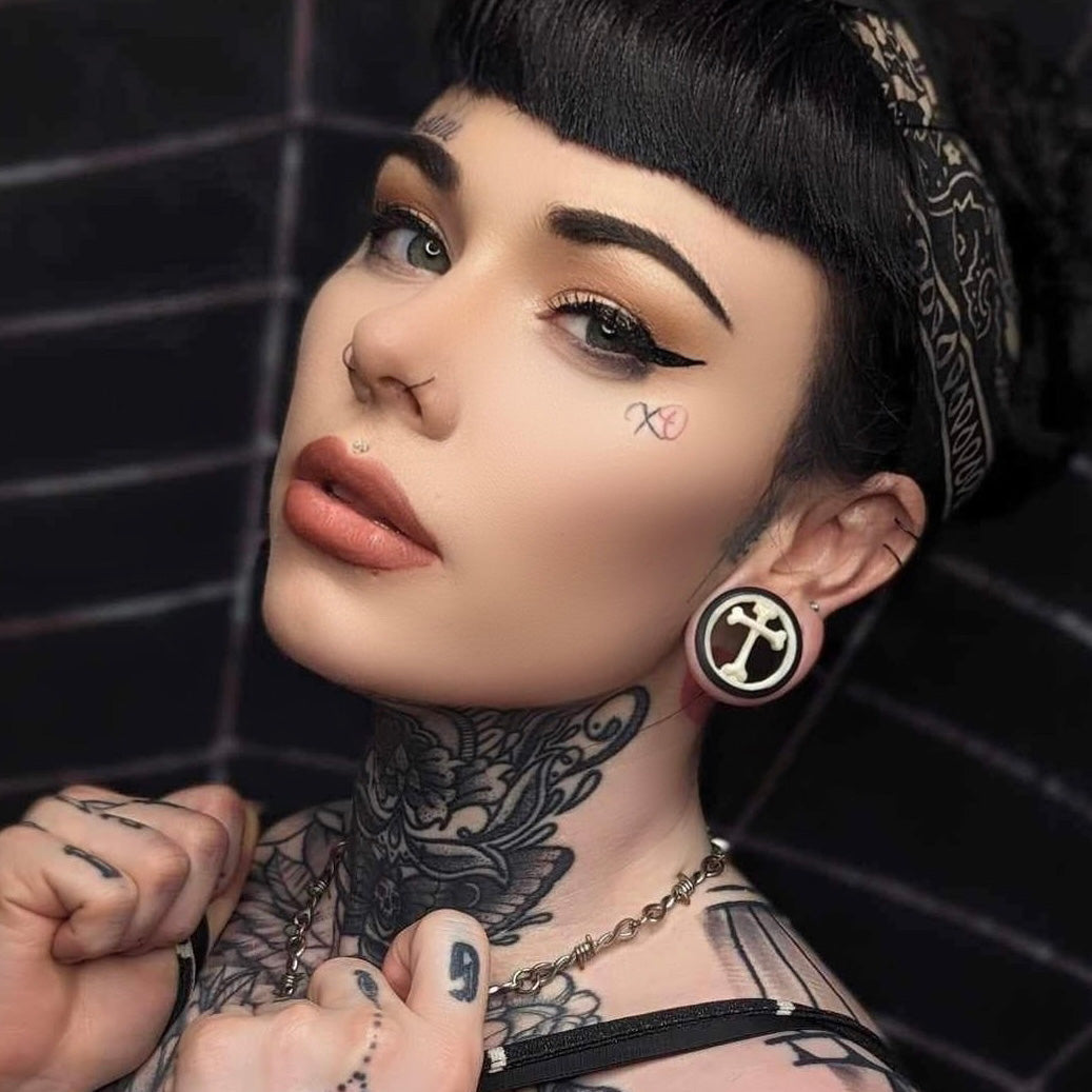 PAIR Of Unique Organic Horn Star Plugs With Bone Inlay - Gauges 4g (5mm) Up To 1