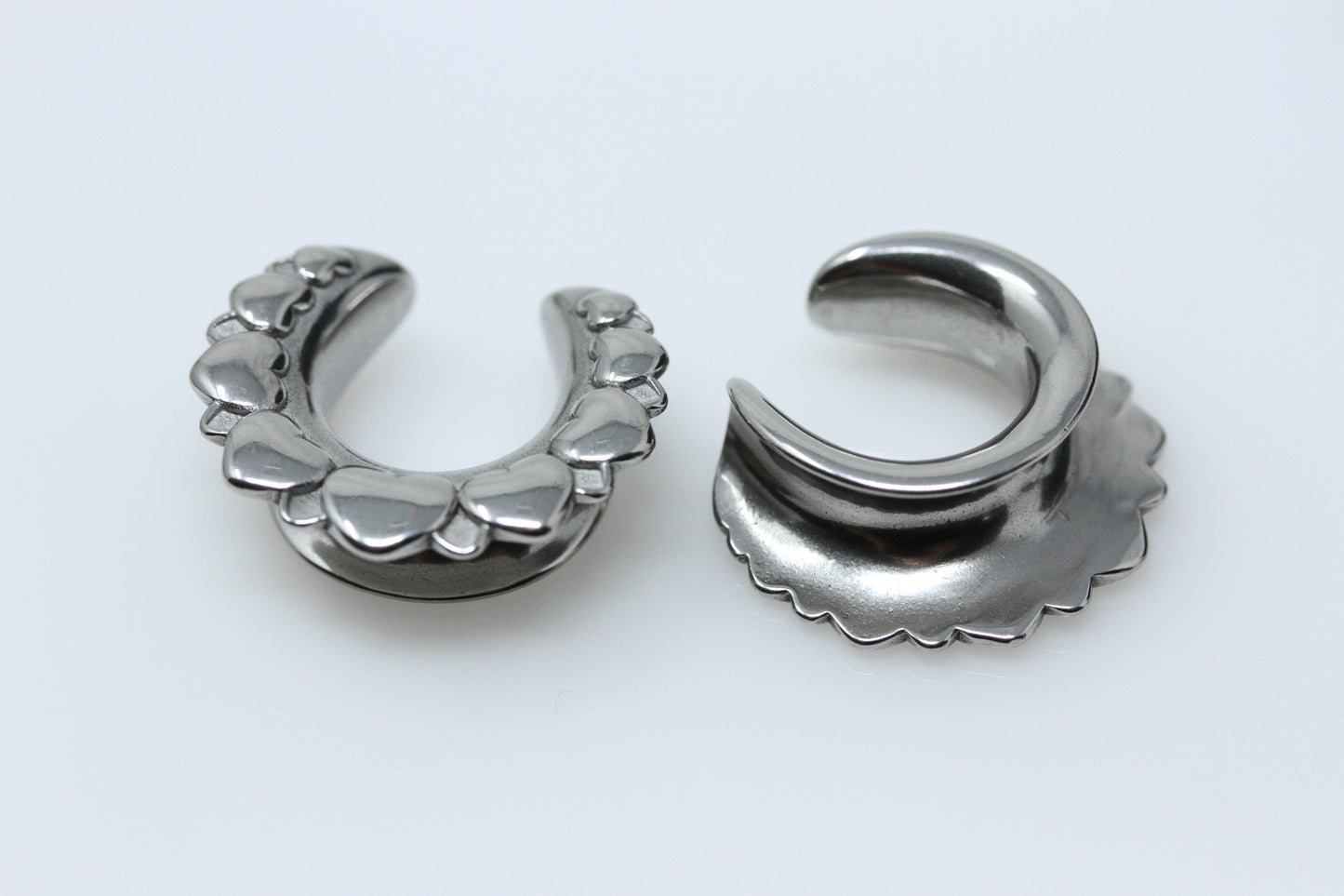 stainless steel saddles for stretched ears