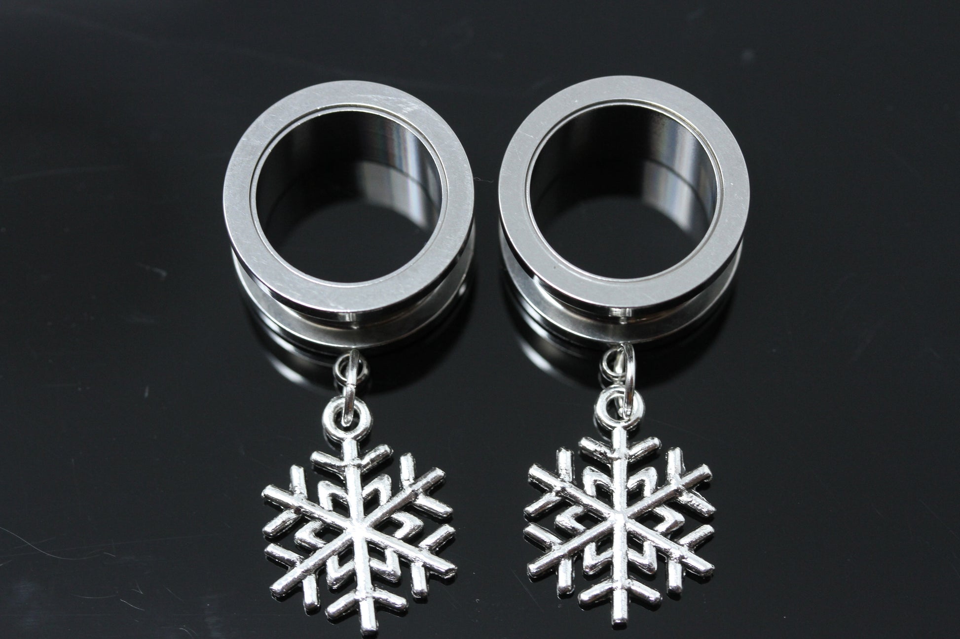 Snowflake danger stretched ears