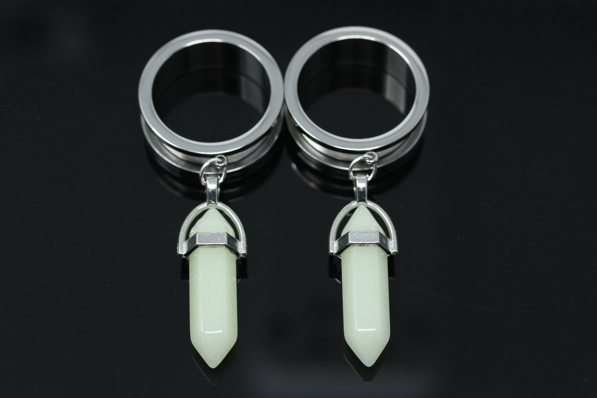 Stainless steel tunnel danglers