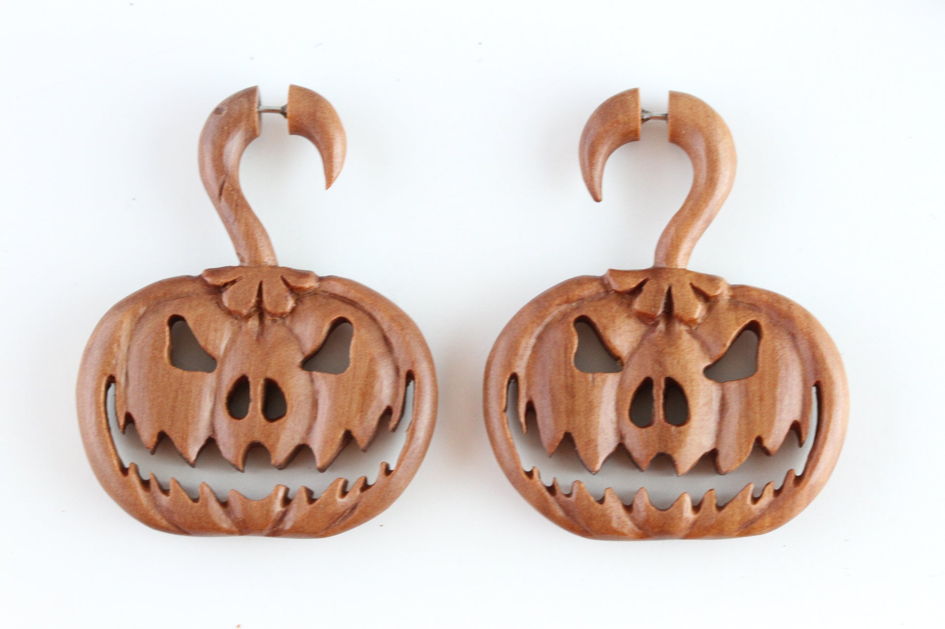 Wood Pumpkin Hanger Plugs - Fake Gauge