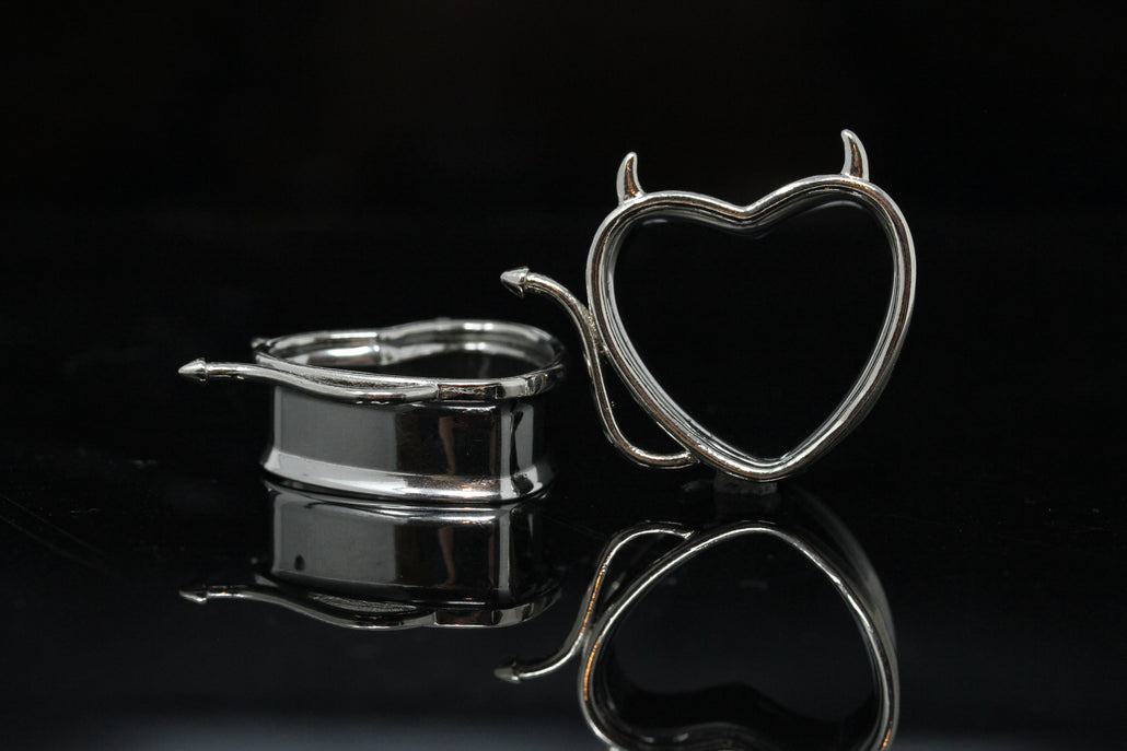 Devils Heart Stainless Steel Tunnels (Pair) - PSS140