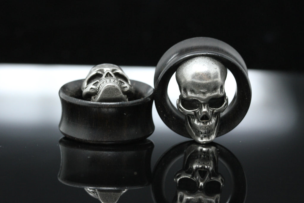 skull tunnel ear gauges