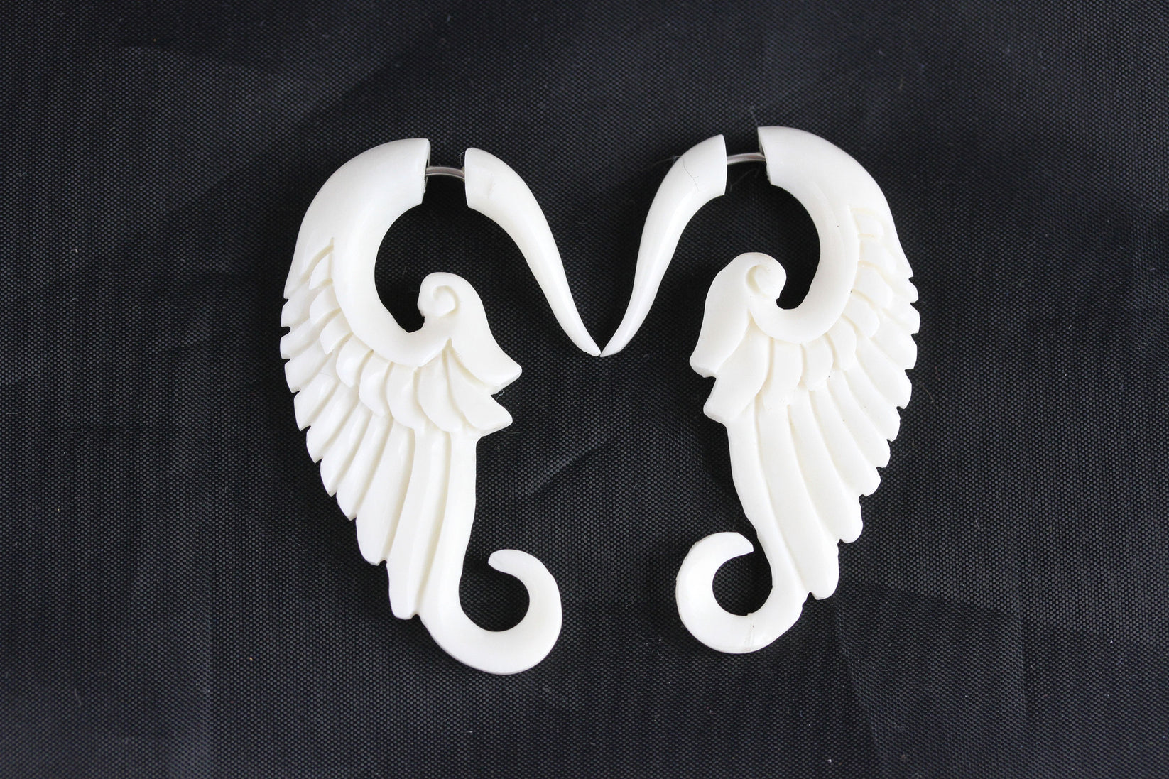 White Wing Plug Stretch Ear Hangers (Pair) C025 Two Feather Plugs