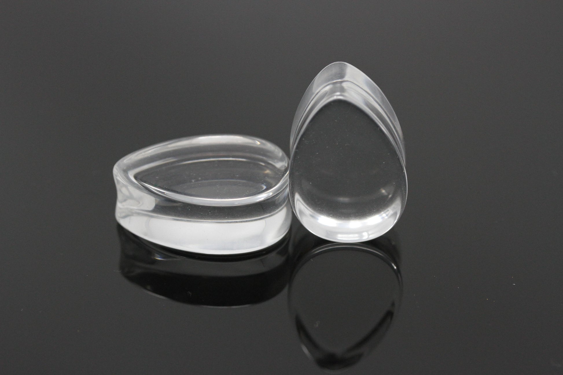 Clear Glass Teardrop Plugs - Pair 1