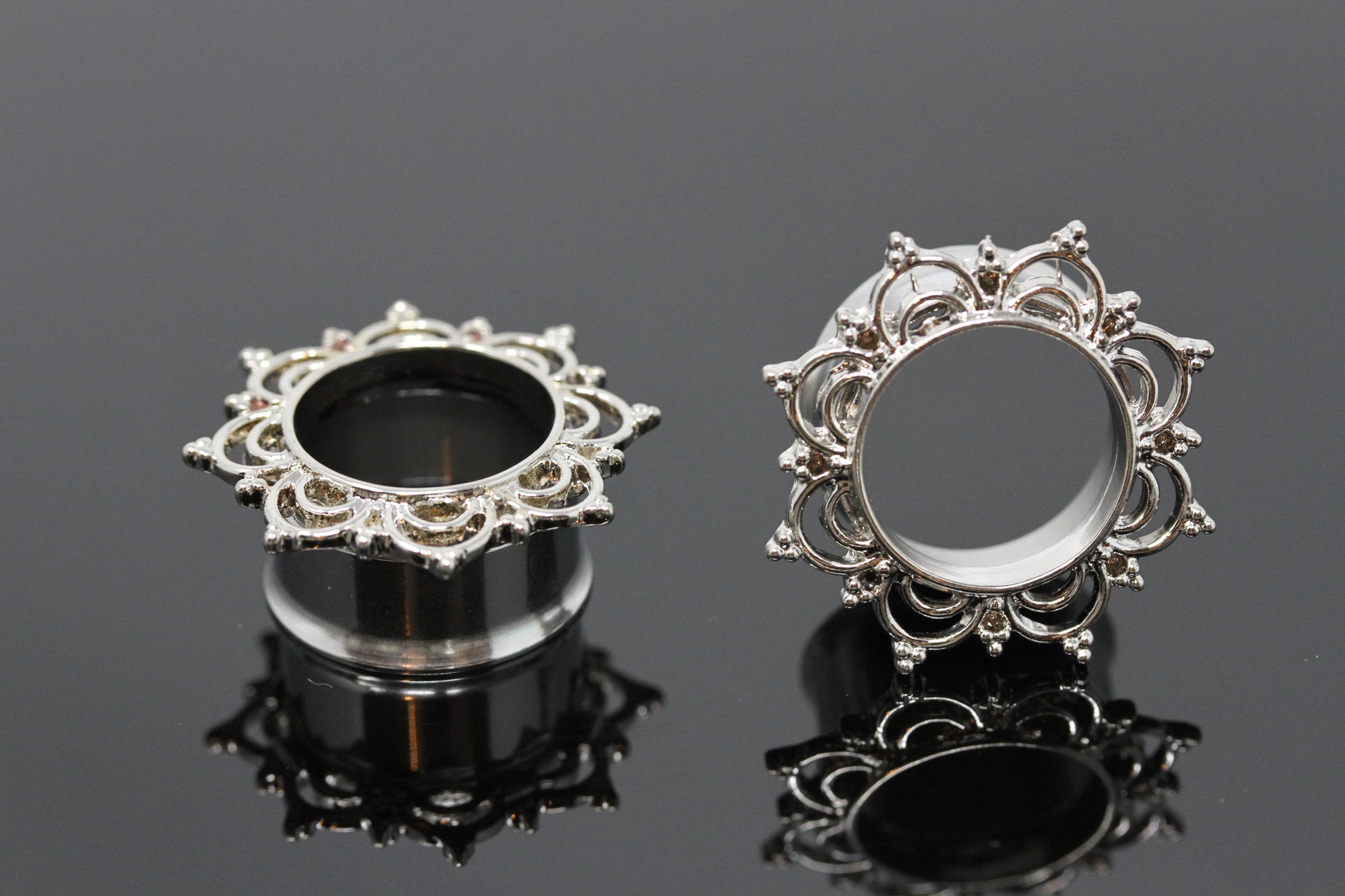Double Flare Stainless Steel Tunnel Plugs