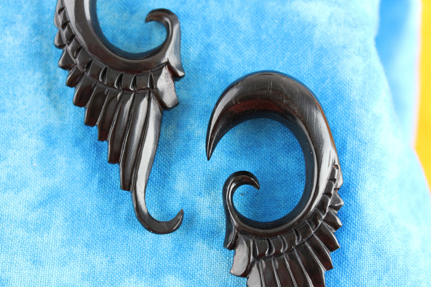 Horn Feather Hanger Plugs - Pair 2