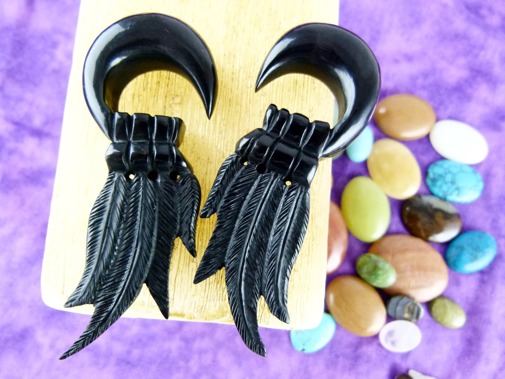 Black Four Feather Stretch Earrings